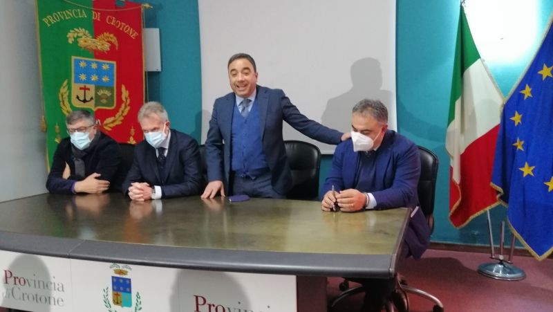 L'assessore regionale all'Agricoltura Gallo e il Presidente Ferrari annunciano: nel territorio crotonese gli uffici decentrati del dipartimento agricoltura