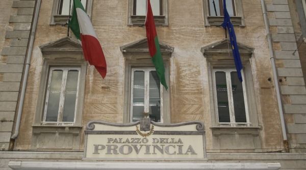 Edilizia scolastica: sono tredici i progetti finanziati per la Provincia di Crotone